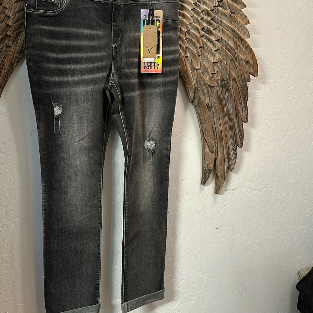 Blk OMG jeans NWT